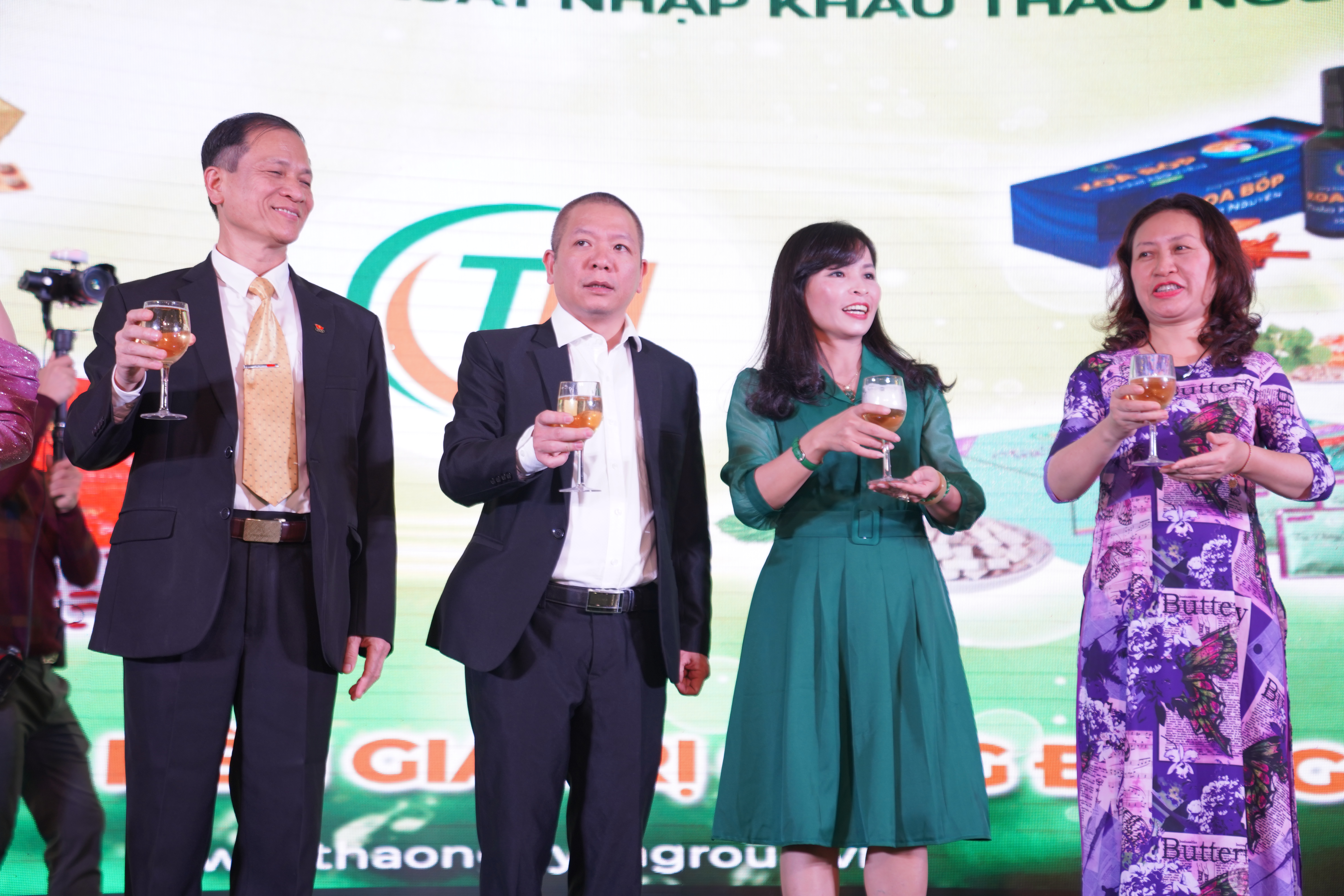Lễ ra mắt bộ 30 sản phẩm Đông y của Thảo Nguyên Group